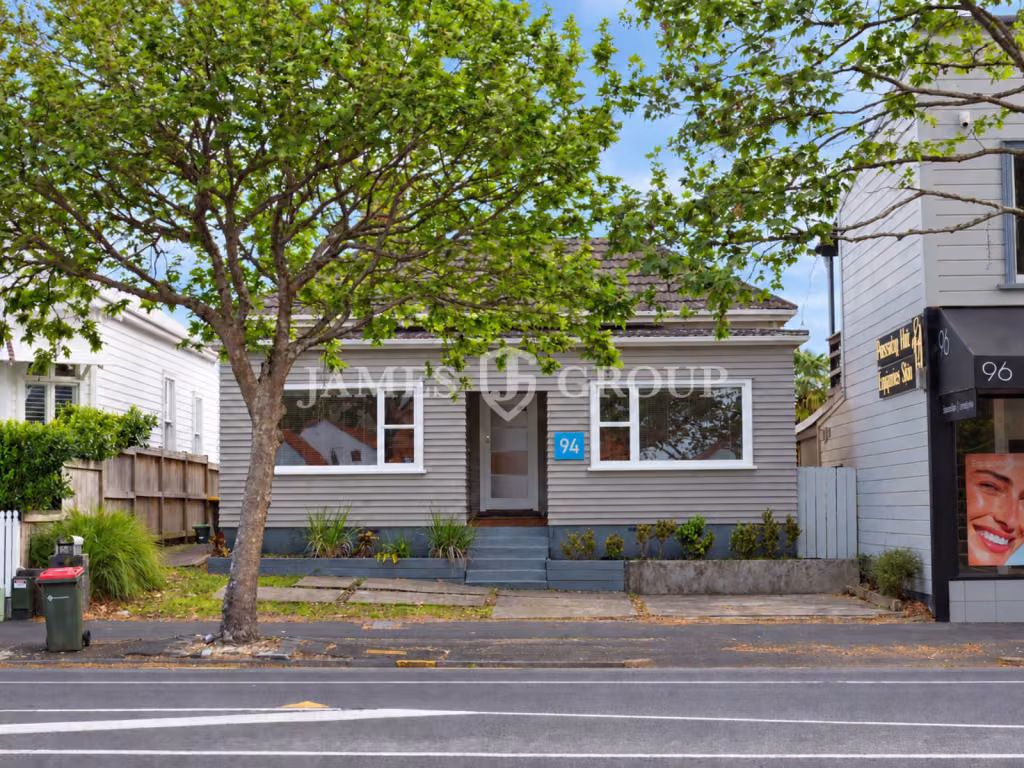 Six-room Character Villa In Sought-after Ponsonby