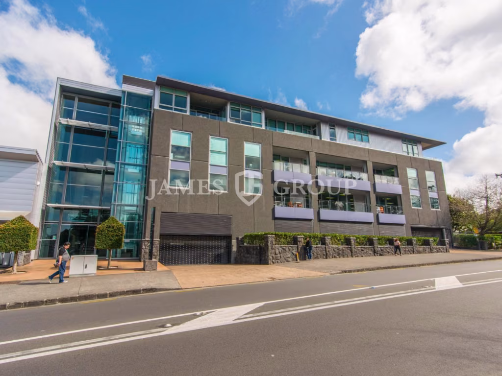 Full-floor Office In Central Ellerslie