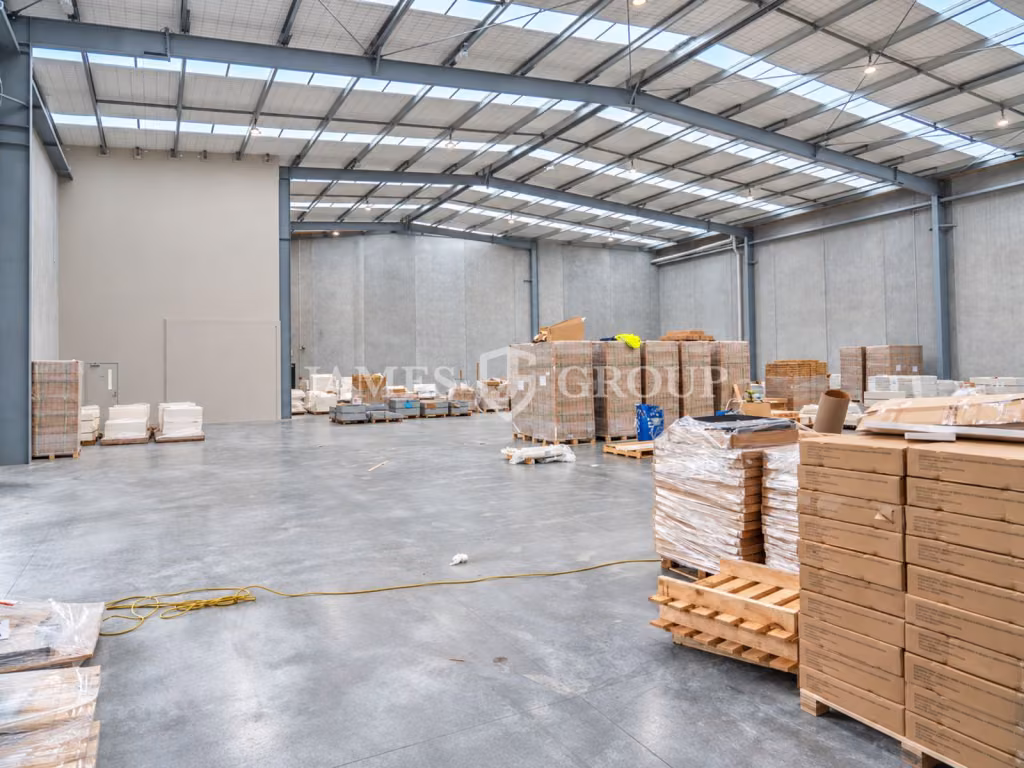 1,510m² A-grade Warehouse + Office