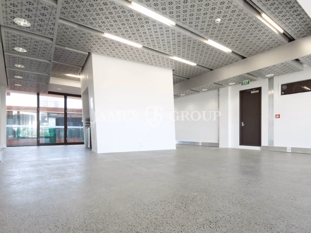 Affordable Yet Polished | Awardwinning Office