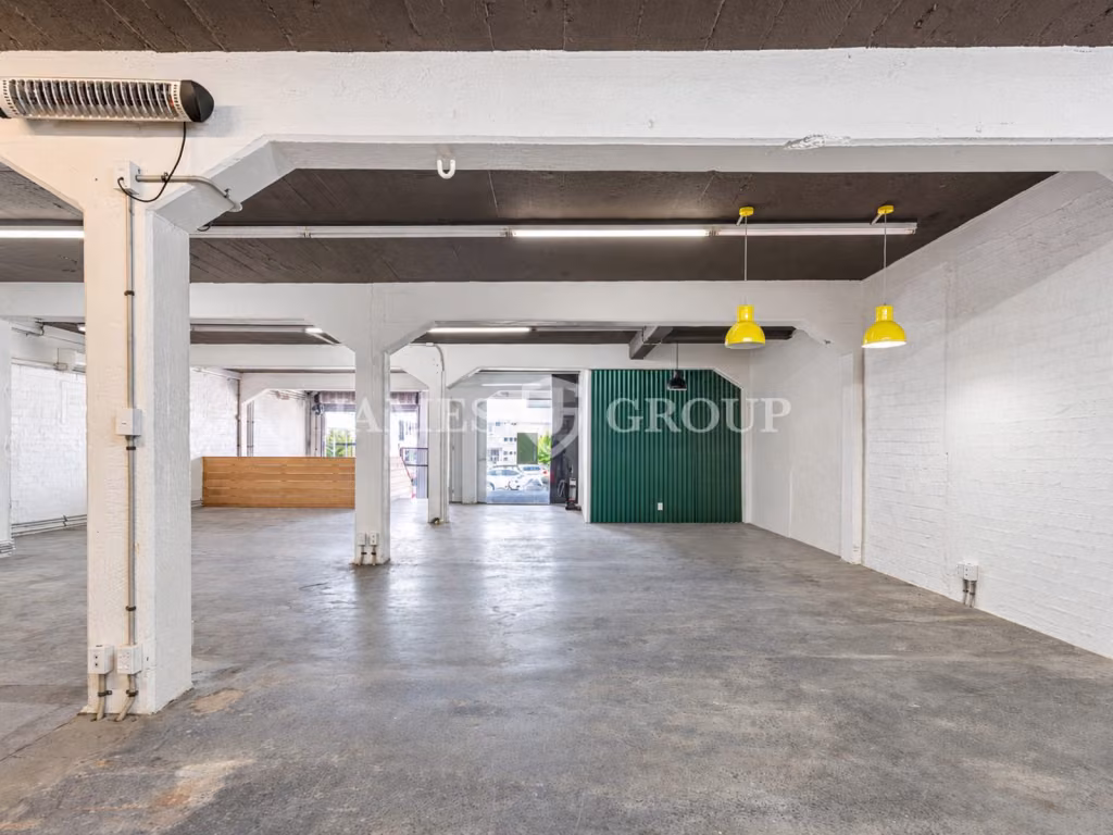 Character Commercial Space In Newmarket