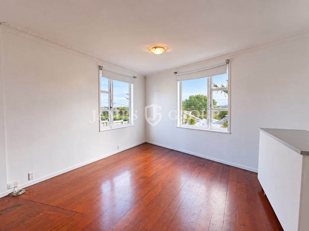 Six-room Character Villa In Sought-after Ponsonby