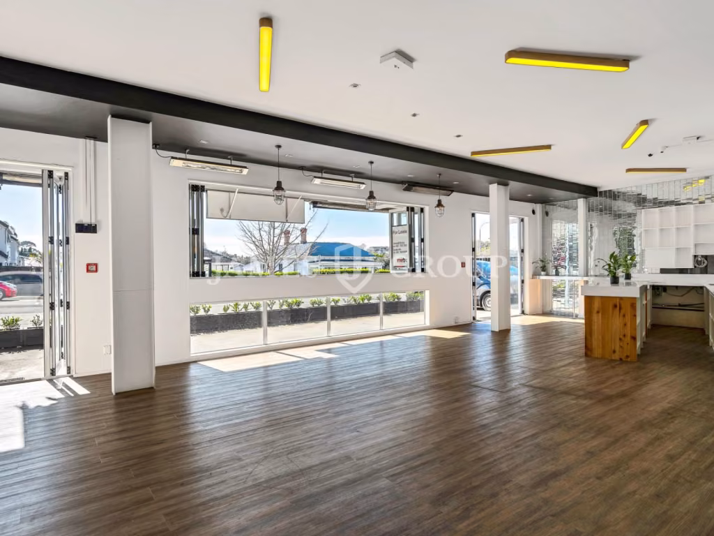 145m² CafÉ Space In The Heart Of Ellerslie