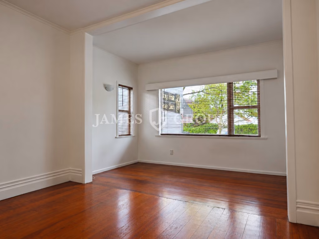 Six-room Character Villa In Sought-after Ponsonby
