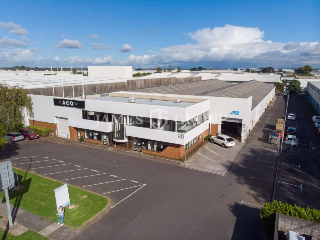 High Profile Industrial Warehouse | 3,241m²