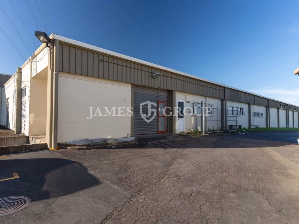 460m² Warehouse + 2,500m² Yard – High Power Site